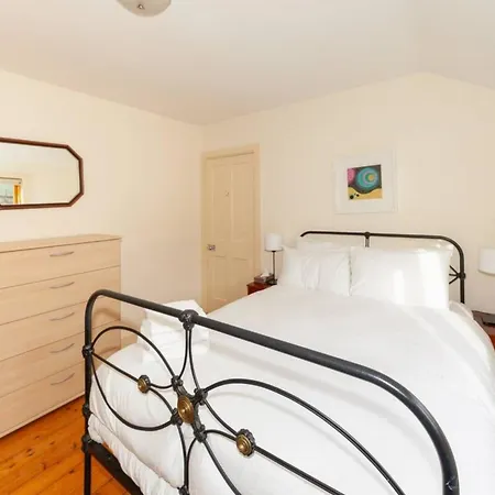 Serene 2bd Wgarden Newtown Little Dublin! * Dublin