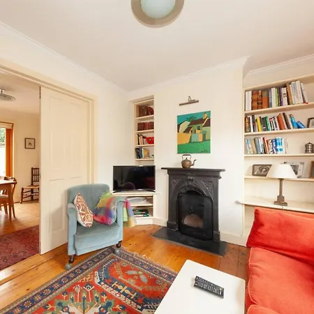 Serene 2bd Wgarden Newtown Little Dublin! Σπίτι διακοπών